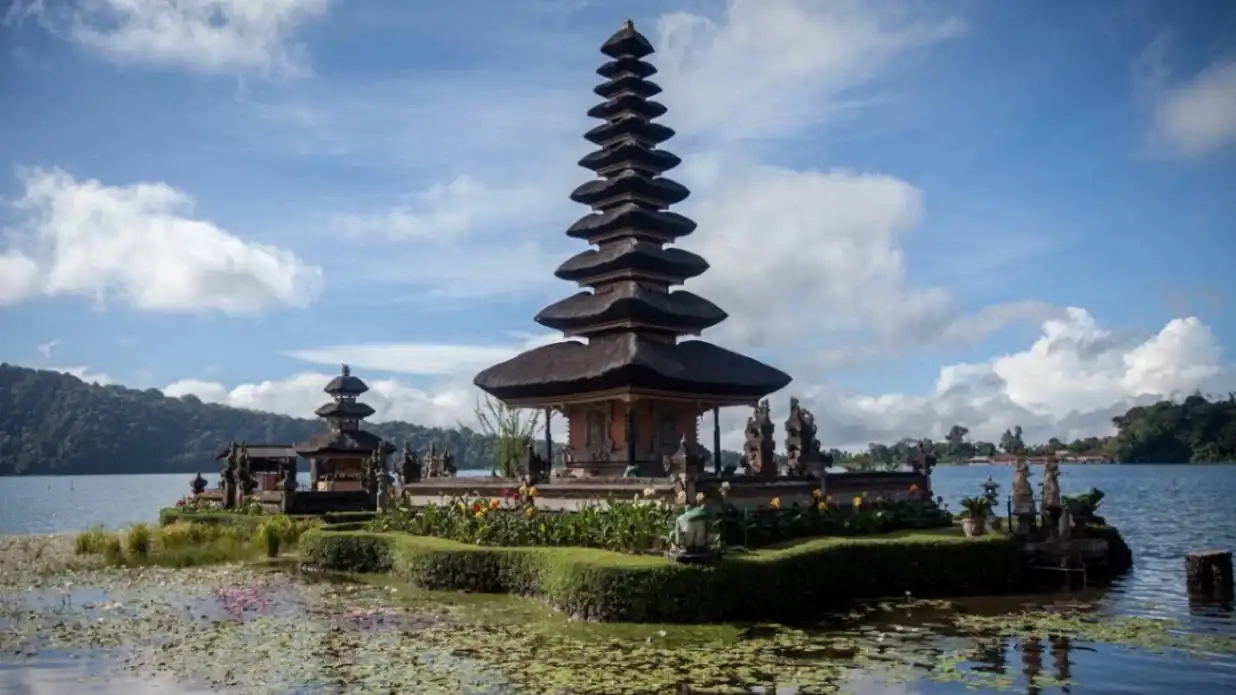Explore Bali & Lombok